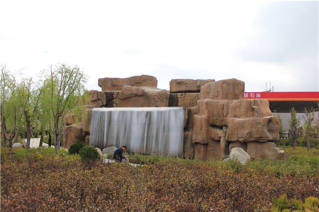 拉薩娘熱路格?；ü珗@